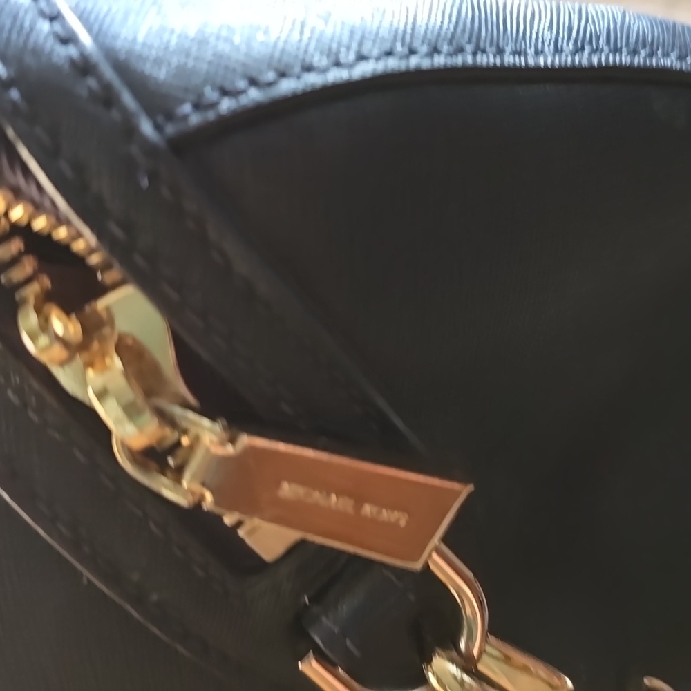 Michael Kors NAVY Leather Weekend Duffle Women - Picture 8 of 8